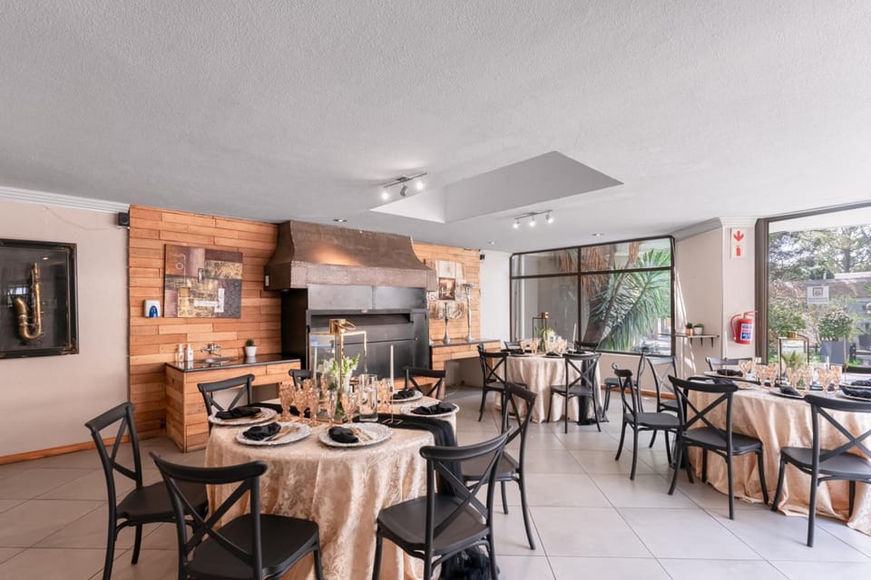 Villa Africa Boutique Hotel & Spa Hotel in Pretoria