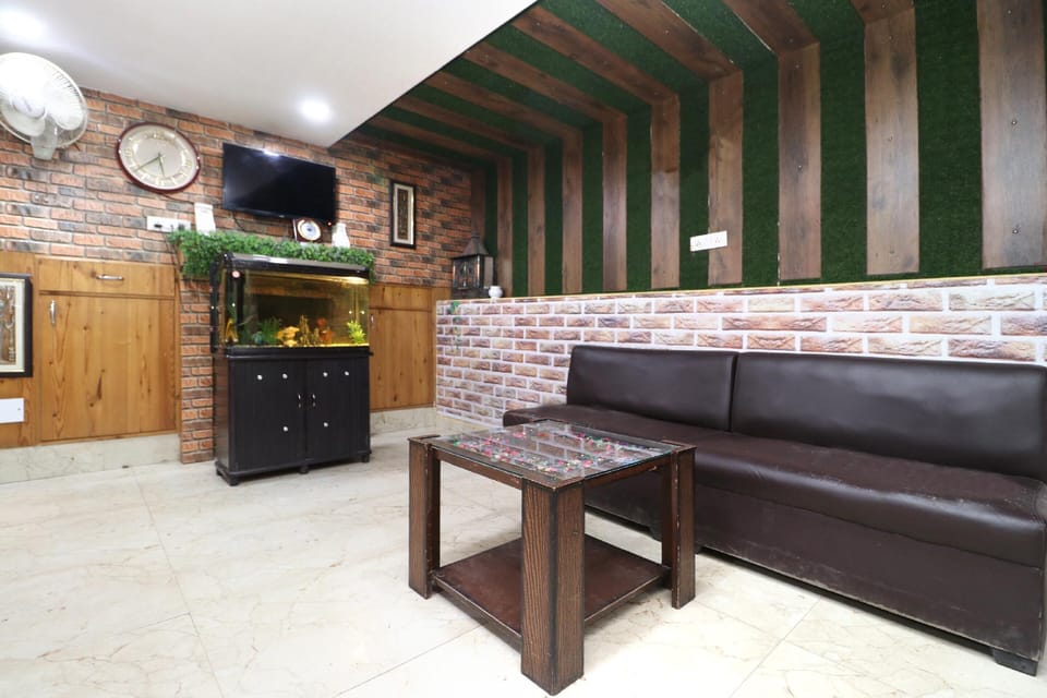 Hotel O JK Hotel in Punjab, India