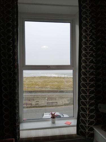 Wavecrest Hotel in Barmouth