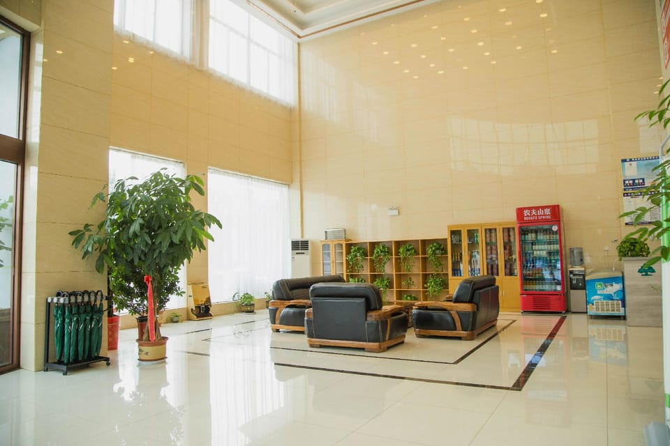 GreenTree Inn Zaozhuang Taierzhuang Ancient City Tourist Service Center Hotel in Jiangsu