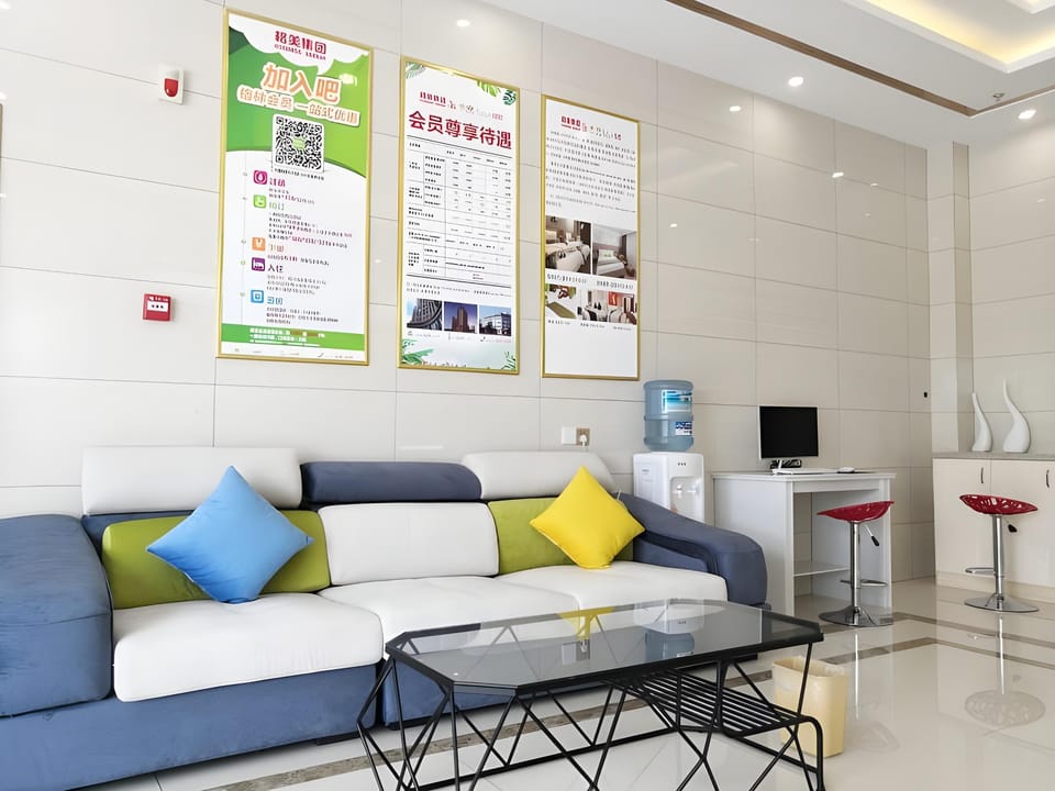 GreenTree Inn Shanghai Jinshan District Wanda Plaza Longhao Road Hotel in Shanghai