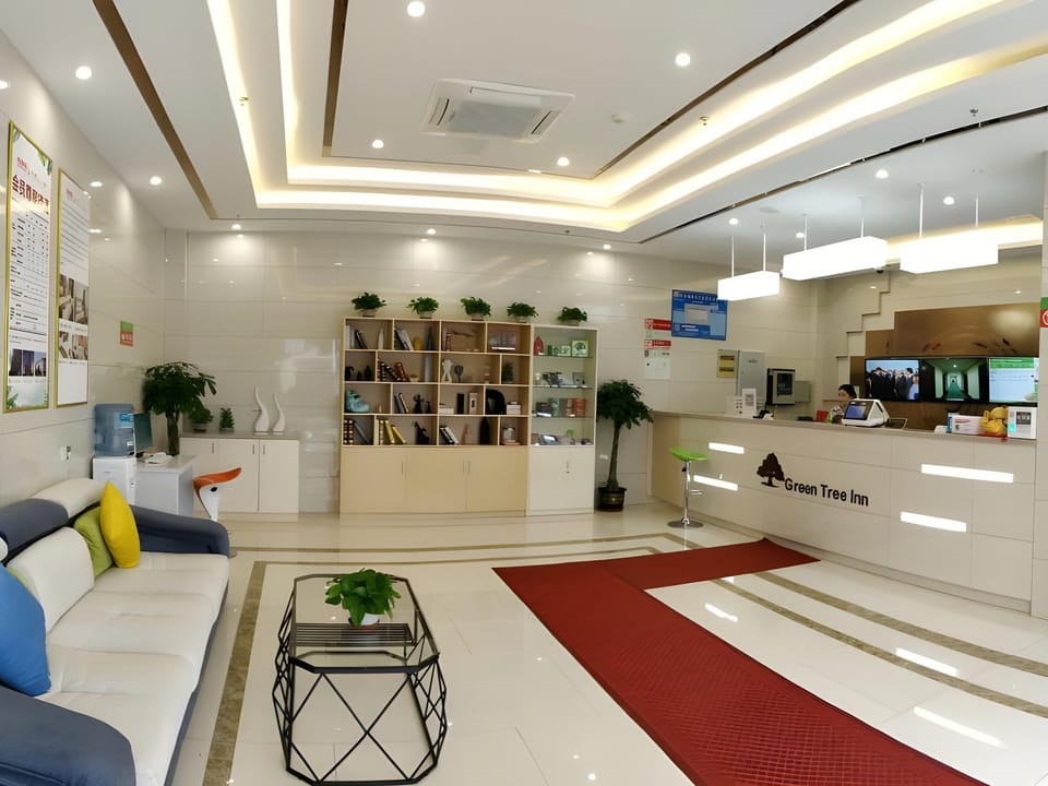 GreenTree Inn Shanghai Jinshan District Wanda Plaza Longhao Road Hotel in Shanghai