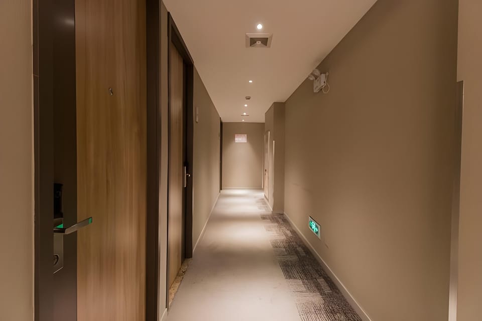 Home Inn Neo Hangzhou West Lake Jiefang Road Jiebai Shopping Mall Hotel in Hangzhou