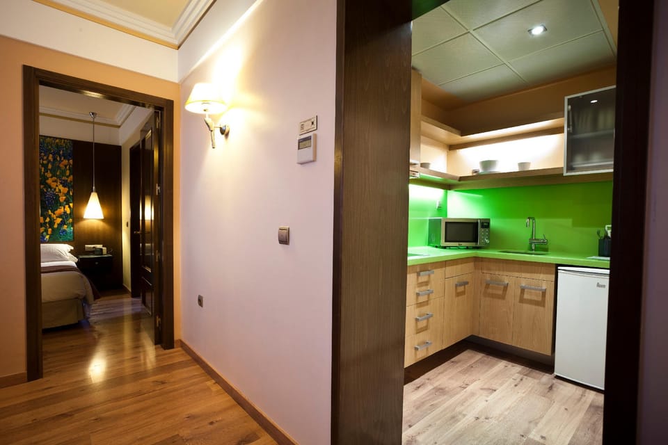 Suites Gran Via 44 Hotel in Granada