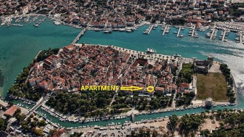 Rooms Antonio Hotel in Trogir