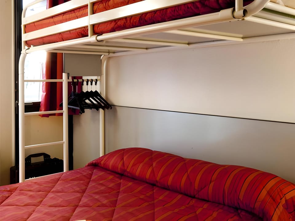 FASTHOTEL Reims Est - Taissy Hotel in Reims