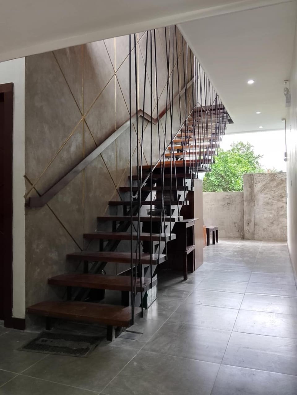 Papatantan Apartelle Daet Branch Inn in Bicol