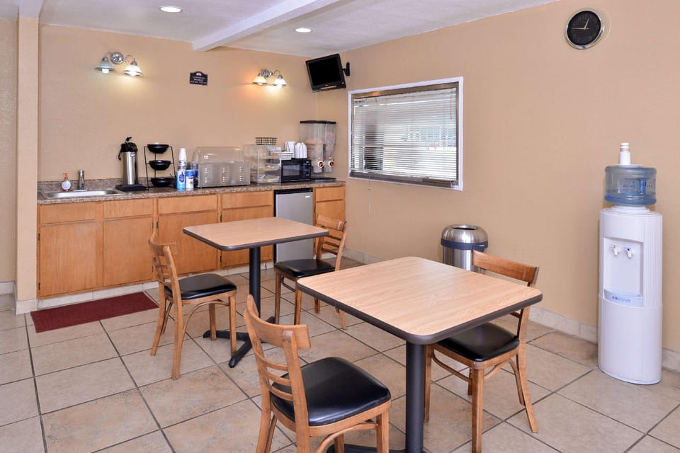 Americas Best Value Inn Schulenburg Motel in Texas
