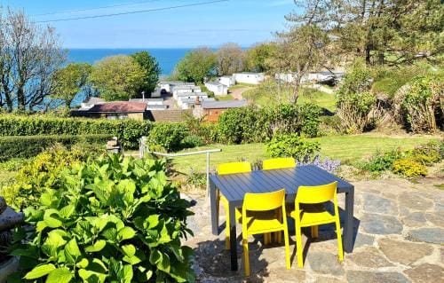 Newberry Wood Guesthouse Hotel in North Devon District