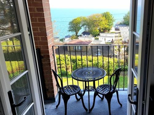 Newberry Wood Guesthouse Hotel in North Devon District