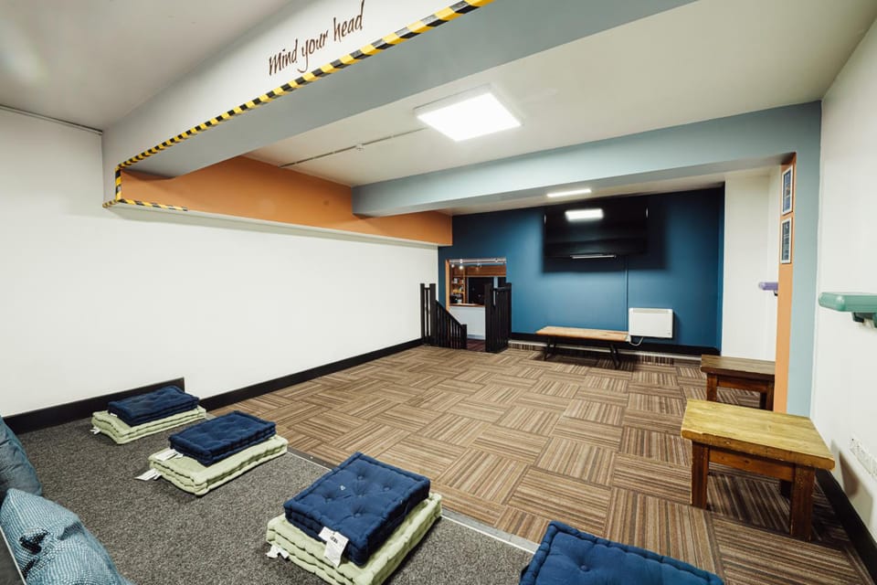 Shared lounge/TV area