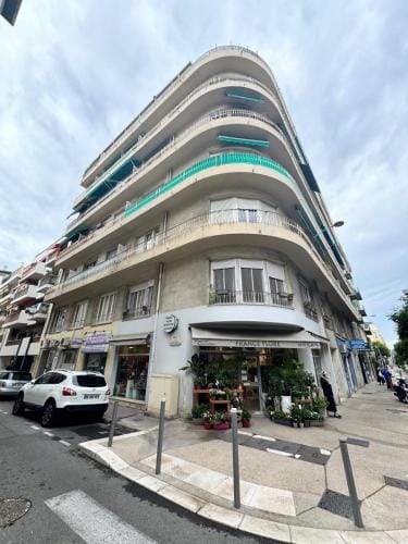 Suite Doulce France FSHH Hotel in Nice