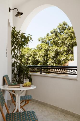 Thoe Suites Naxos - Indoor Jacuzzi Hotel in Naxos