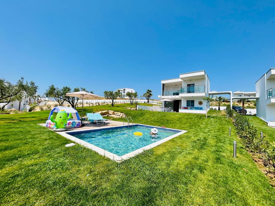 Sani Beverly Hills Luxury Villas Resort in Halkidiki