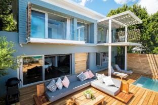 bed Apt 4-min to Llandudno Beach Backline Views Hotel in Cape Town
