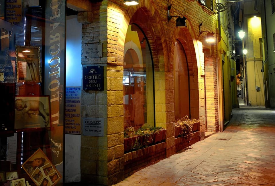 Angelina Urban Lodge Hotel in Marche