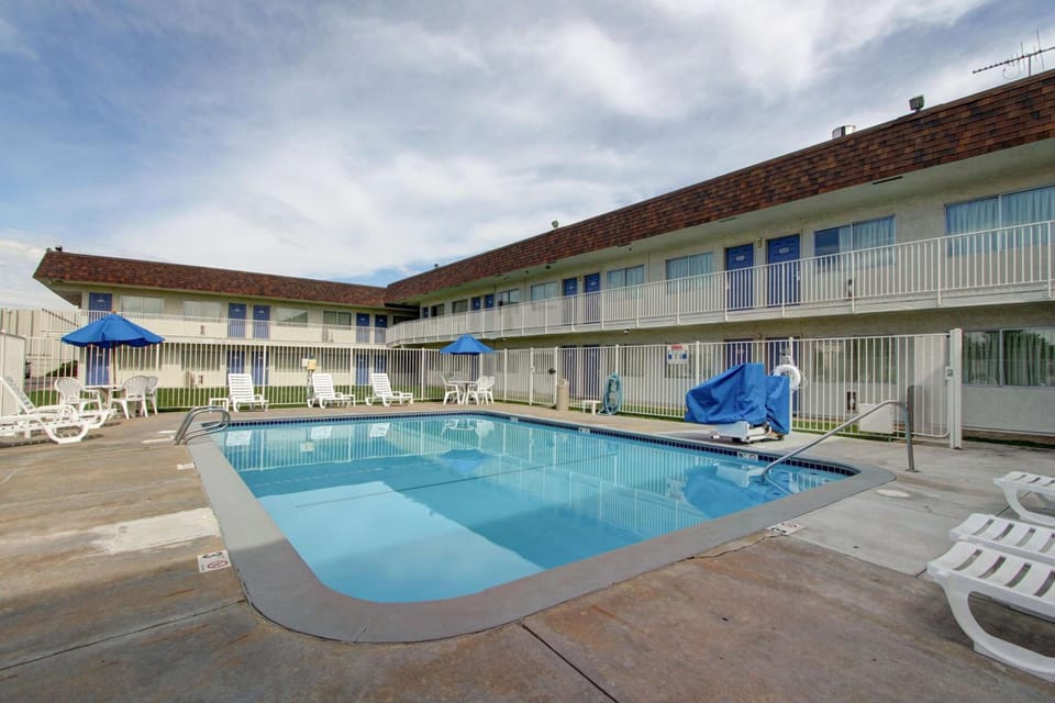 Motel 6 Denver, CO - Airport Hotel in Montbello