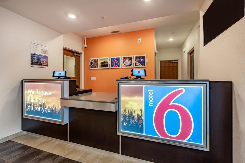Motel 6 Mankato, MN Hotel in Mankato