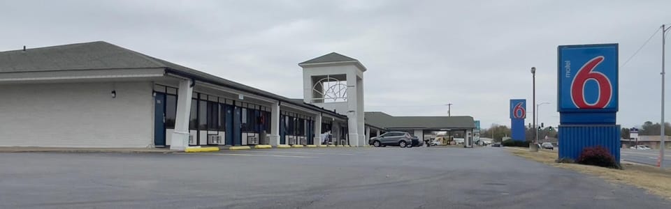 Motel 6 Sallisaw, OK Hotel in Oklahoma