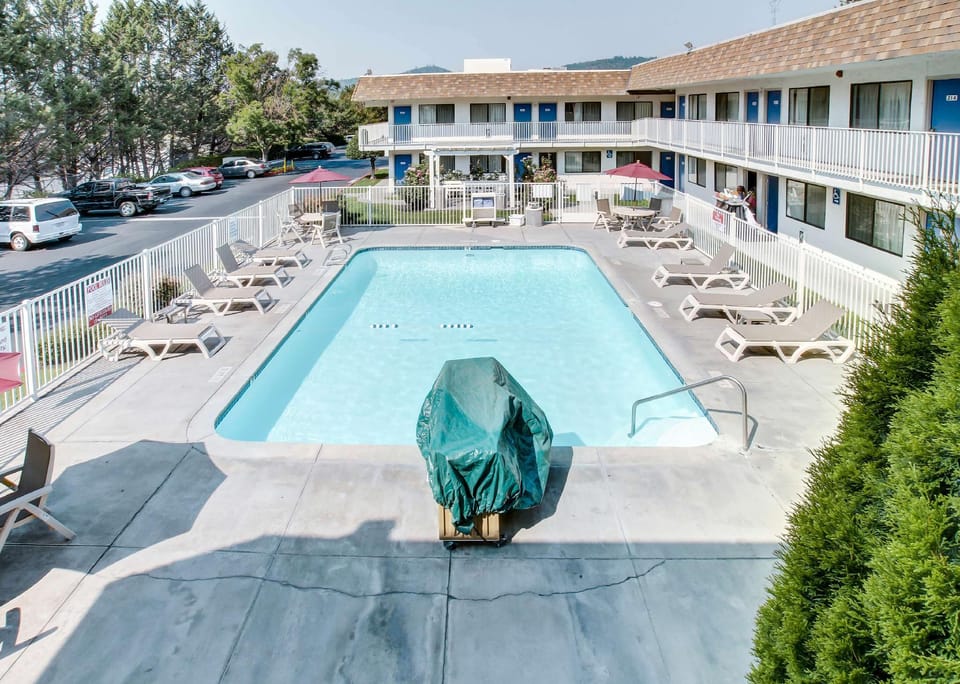 Motel 6 Grants Pass, OR Hotel in Grants Pass