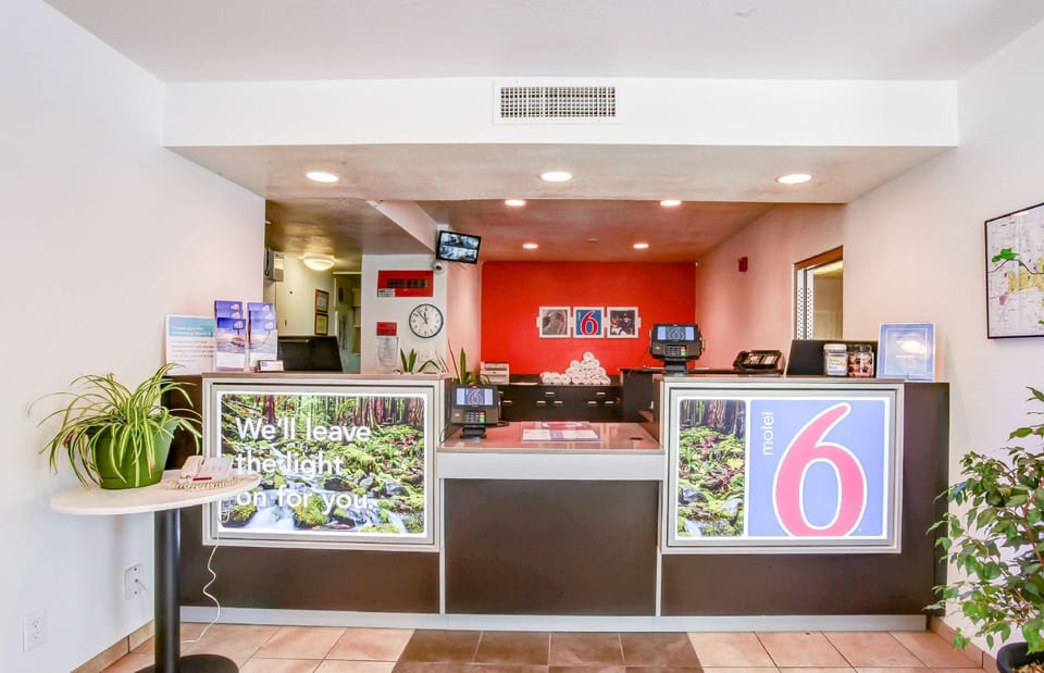Motel 6 Grants Pass, OR Hotel in Grants Pass