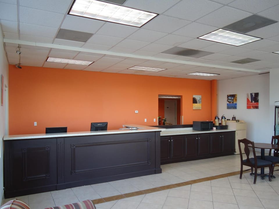 Motel 6 Clarksville, TN Hotel in Clarksville