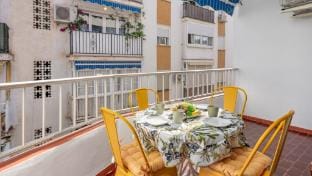 SeaBreeze Getaway–OldTownLiving Hotel in Fuengirola