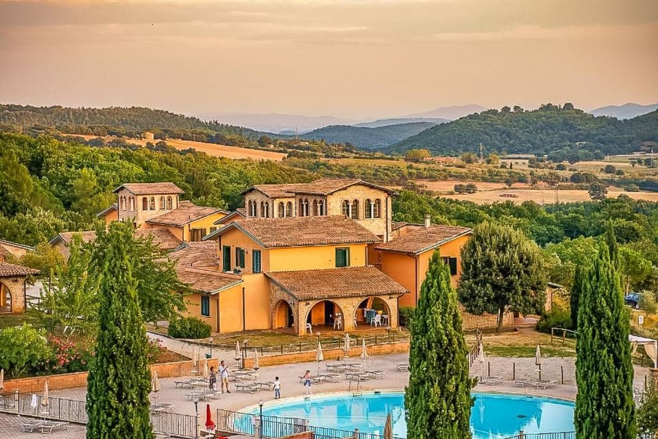 HOTIDAY Room Collection - Massa Alta Hotel in Tuscany