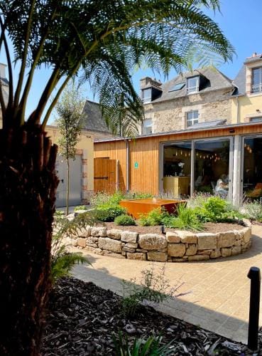 Logis Hotel Jeanne & Jules Hotel Spa et Restaurant Hotel in Brittany