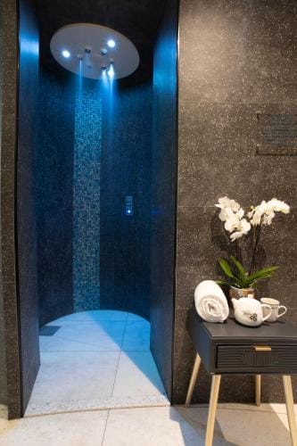 Logis Hotel Jeanne & Jules Hotel Spa et Restaurant Hotel in Brittany