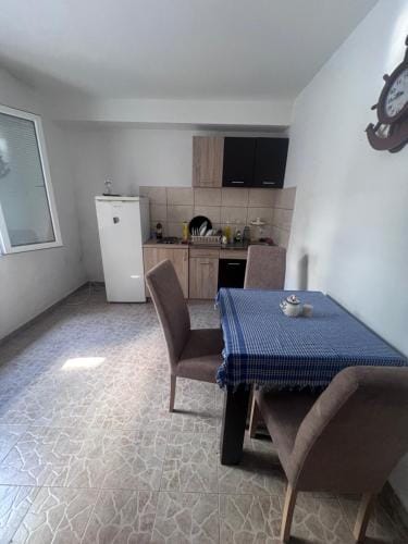 NEWBORN Hostel Budva Hostel in Budva