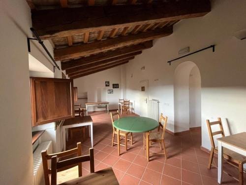 Castello di Piagnano Hotel in Marche