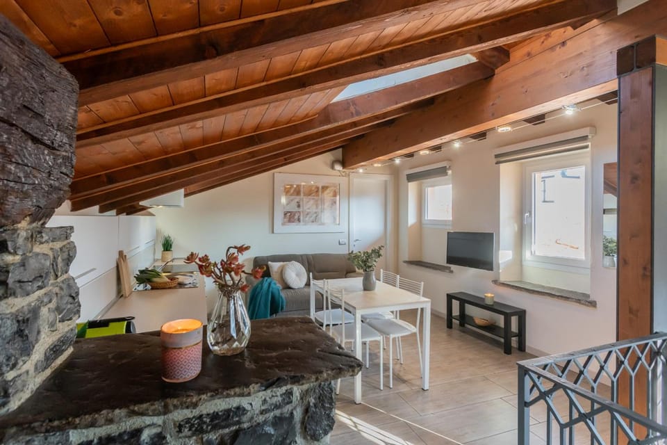 Domus in Como by Rent All Como Hotel in Como