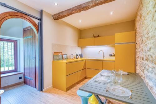 le Clos Dore Hotel in Auvergne-Rhône-Alpes