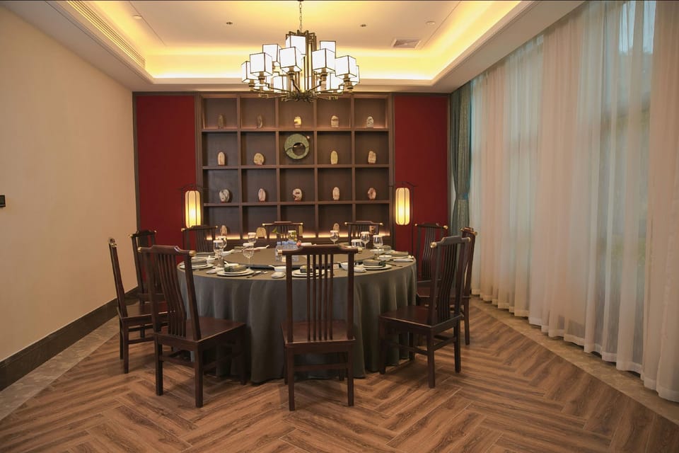 Hampton by Hilton Nanjing Zhushan Road Hotel in Nanjing