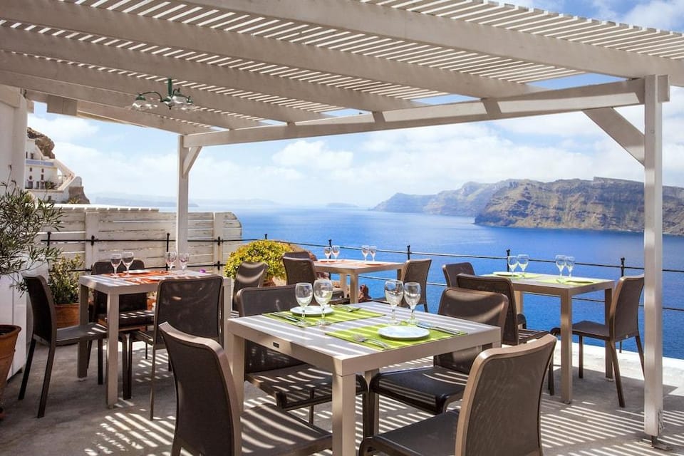 Esperas Santorini Hotel in Oia