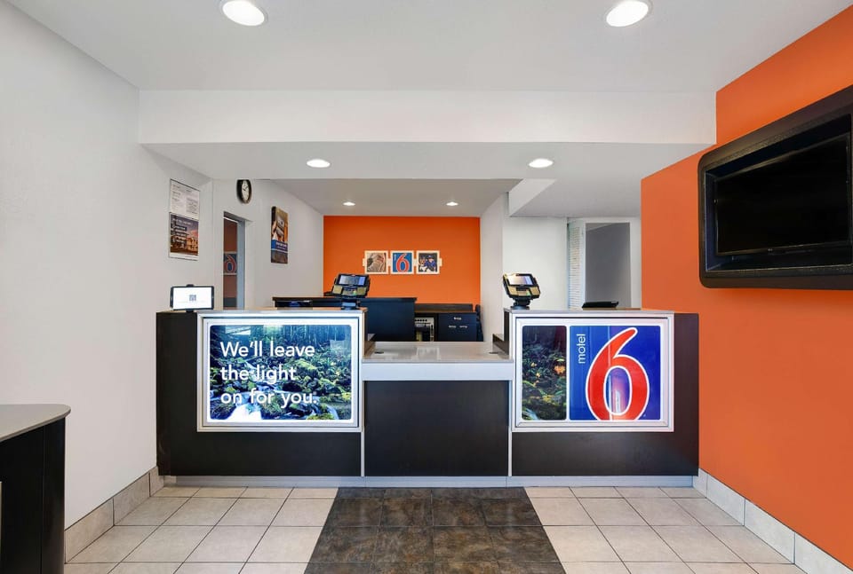Motel 6 Troutdale, OR - Portland East Hotel in Troutdale
