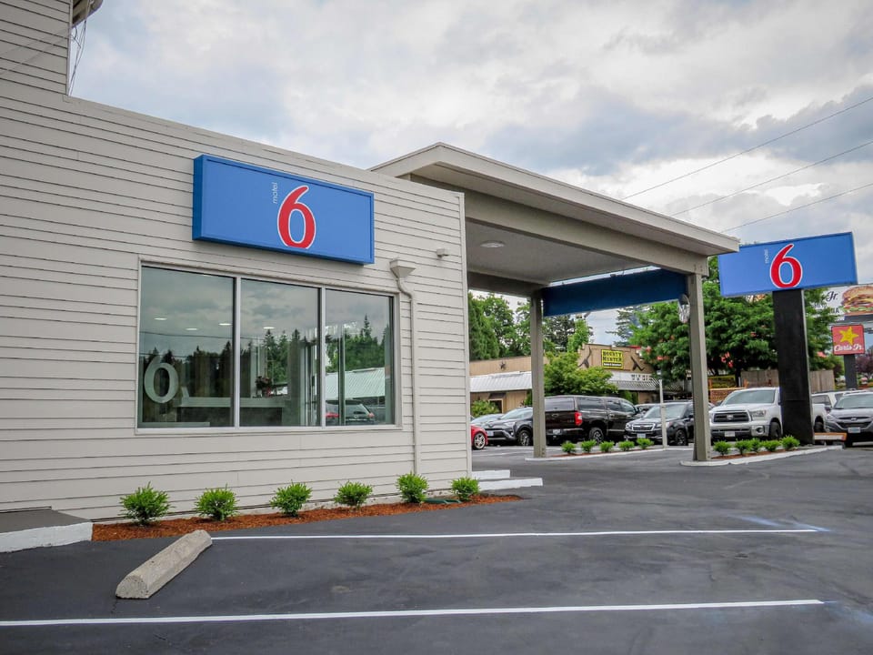 Motel 6 Tigard, OR - Portland Southwest Hotel in Tigard