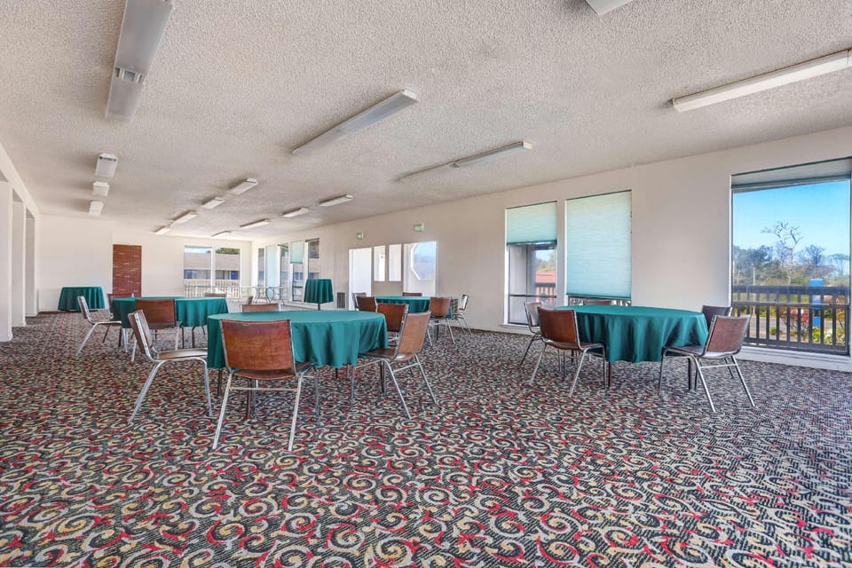 Motel 6 Fort Bragg, CA Hotel in Fort Bragg