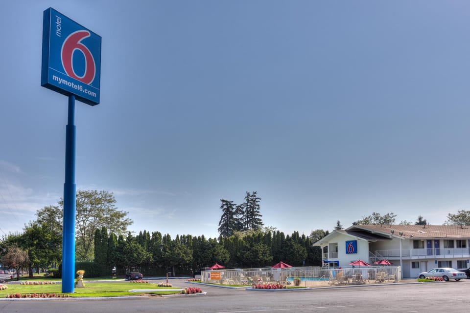 Motel 6 Tigard, OR - Portland South - Lake Oswego Hotel in Lake Oswego