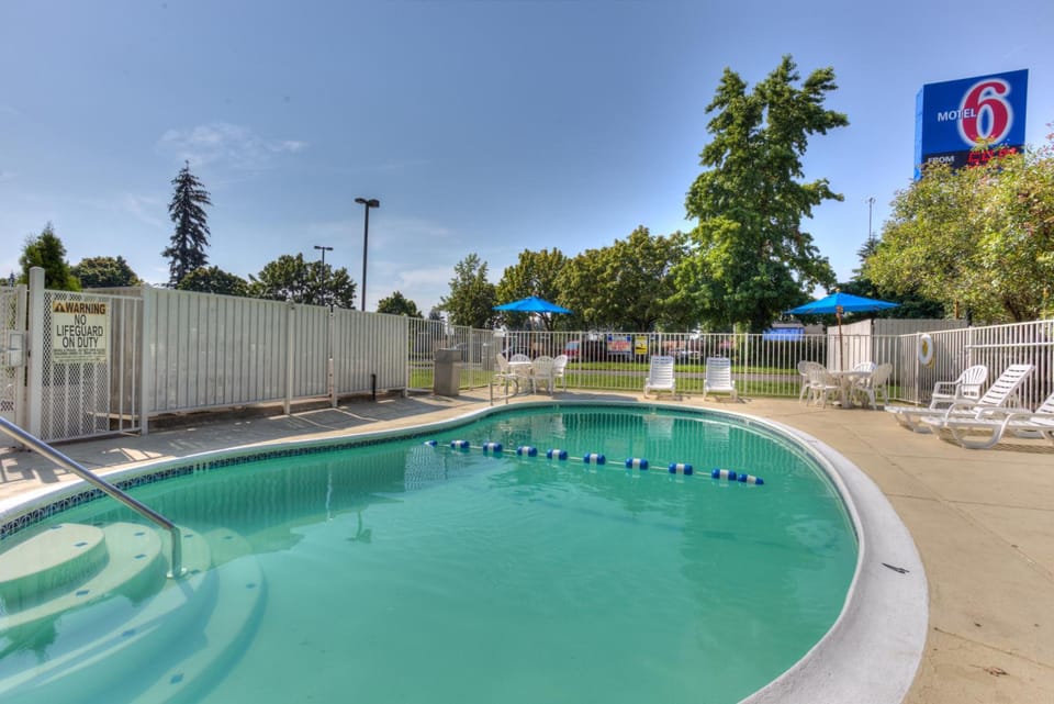 Motel 6 Portland, OR - Tigard West Hotel in Lake Oswego