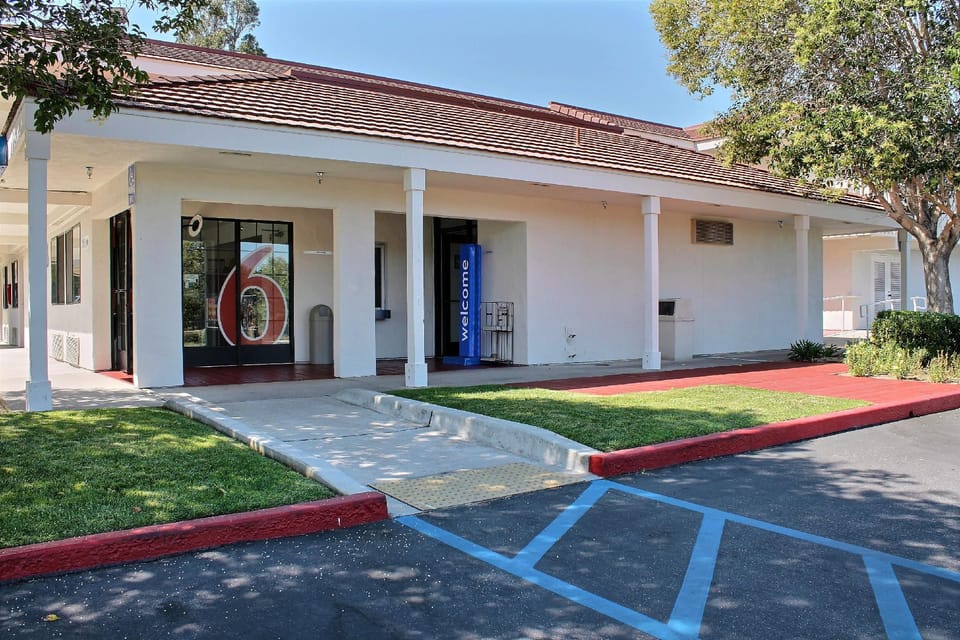 Motel 6 San Luis Obispo, CA - South Hotel in San Luis Obispo