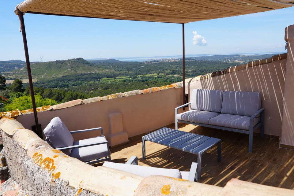 Les Terrasses de Ventabren Hotel in Aix-en-Provence