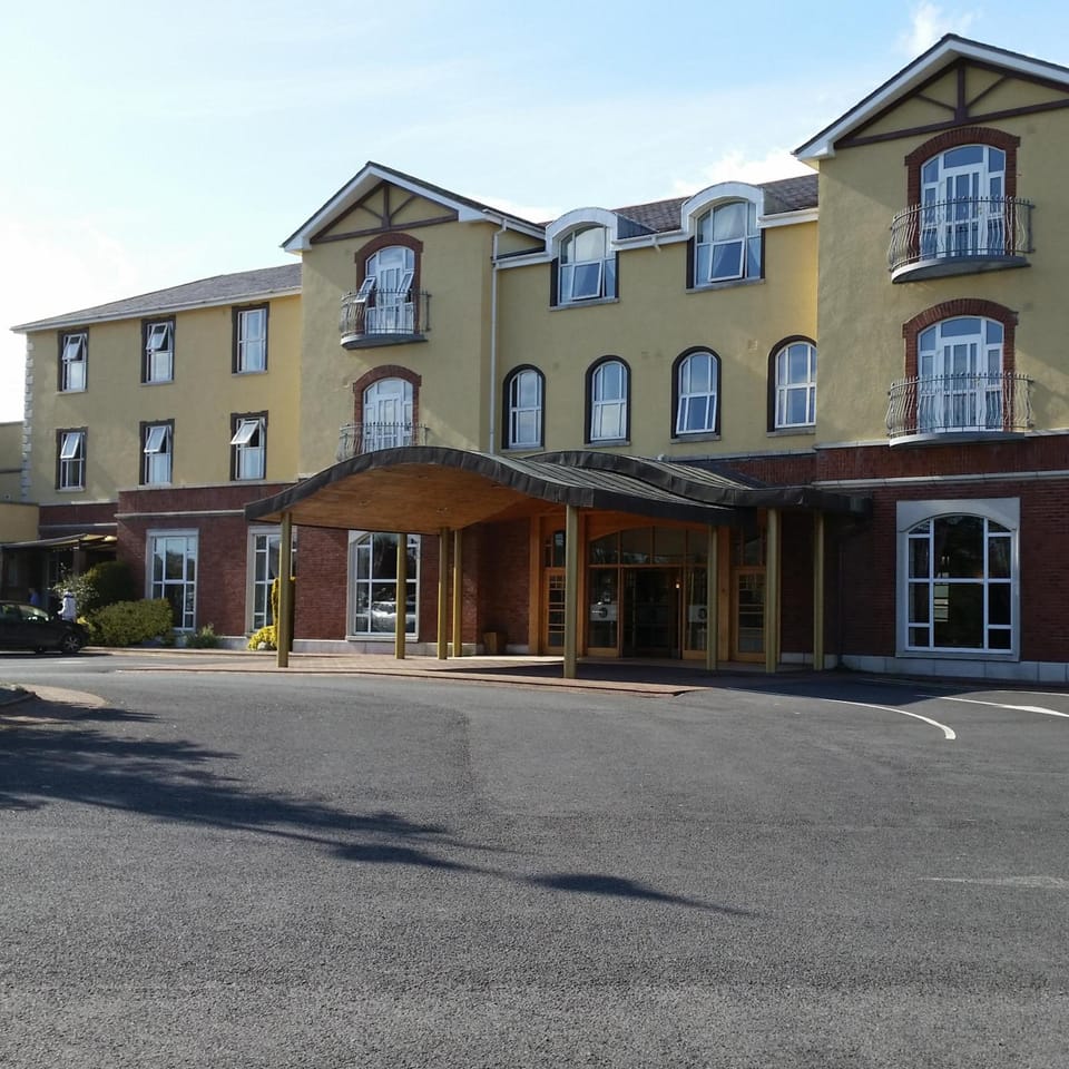 Woodlands Hotel & Leisure Centre Hotel in Waterford City