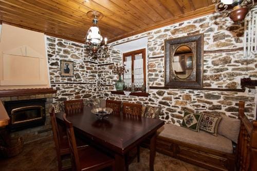 TERPOU StoneHouse and Suites "StoneHouse" Hotel in Magnesia Prefecture, Greece