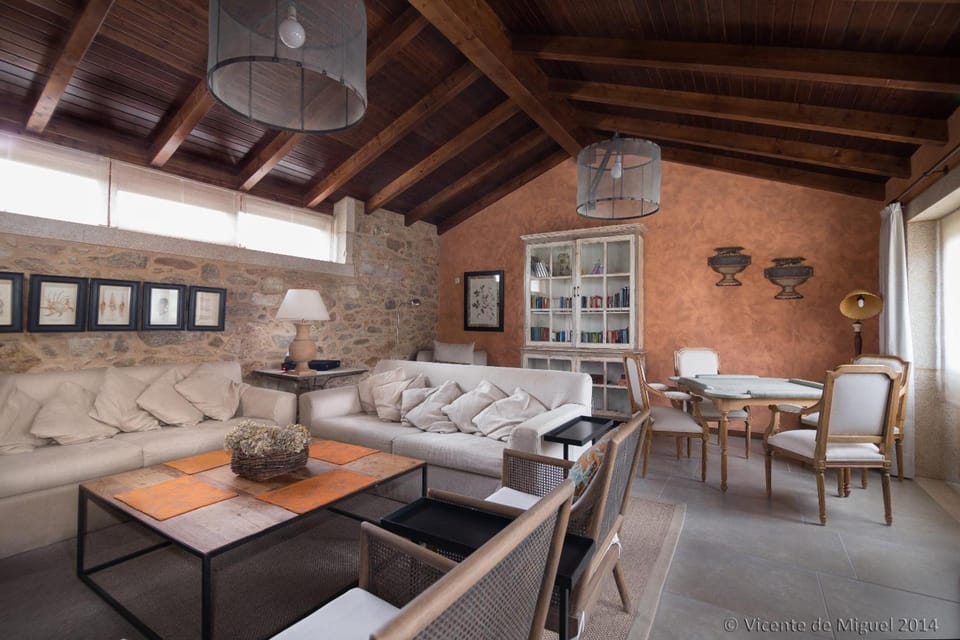 Shared lounge/TV area