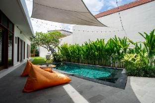 Catur Guesthouse Hotel in North Kuta