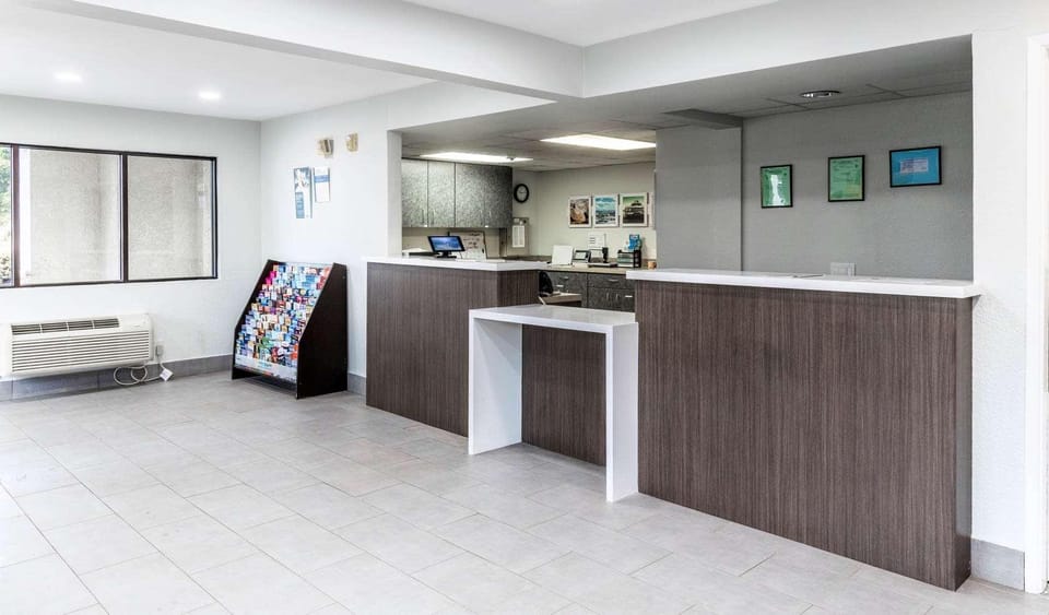 Motel 6 Carlsbad, CA - Near Legoland Hotel in Carlsbad