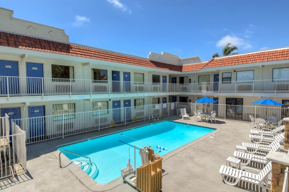 Motel 6 Carlsbad, CA - Near Legoland Hotel in Carlsbad