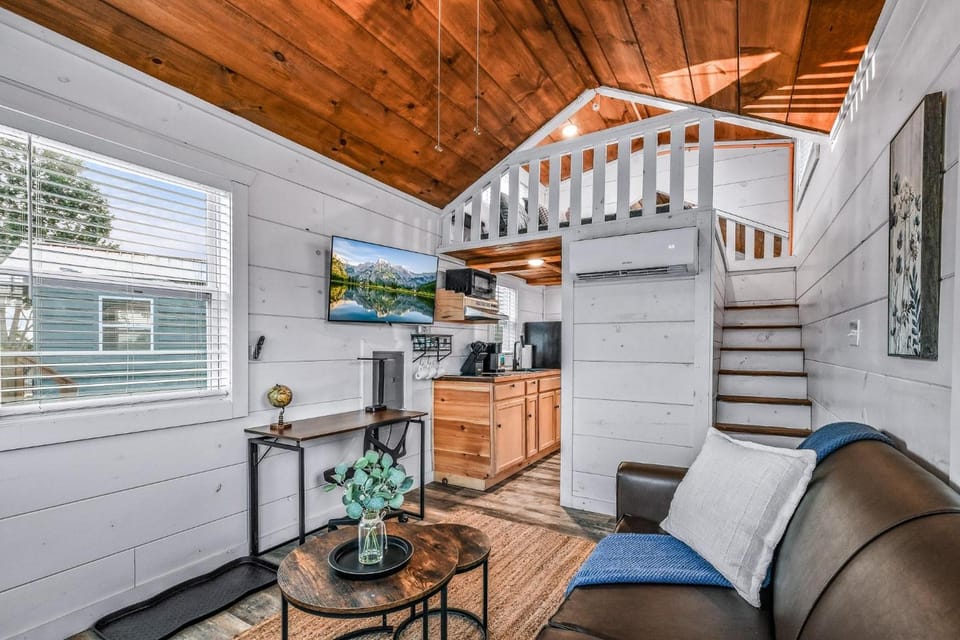 Sojourn Lodging Hotel in Sevierville